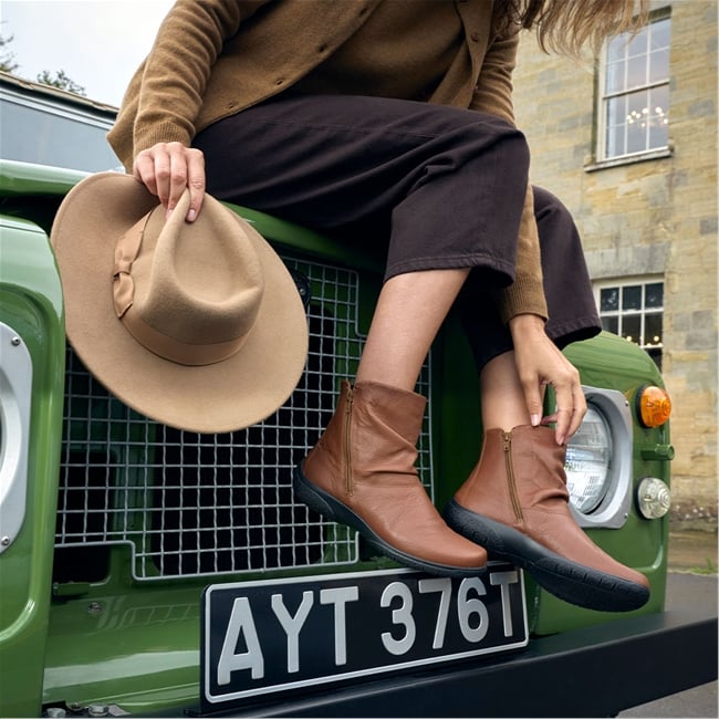 Whisper Boots