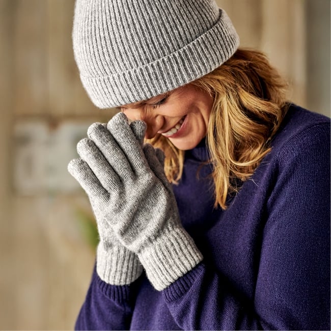 Essential Lambswool Gloves