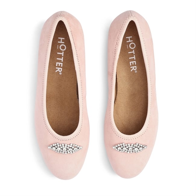 Strut Heels