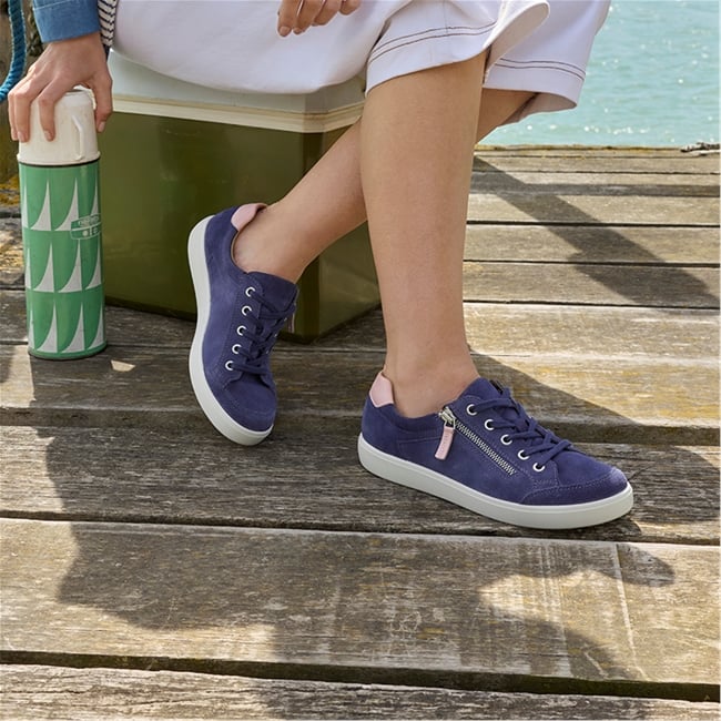 Chase II Sneakers