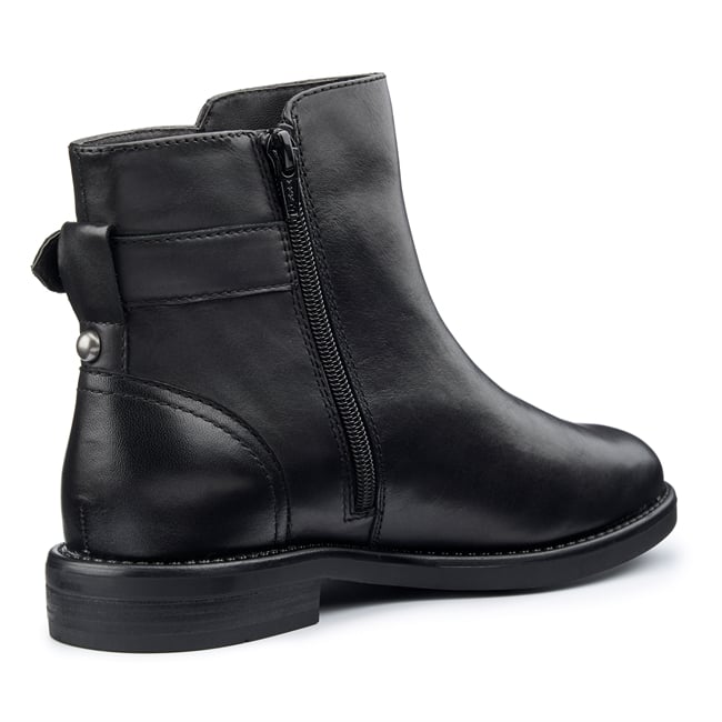 Ascot Boots