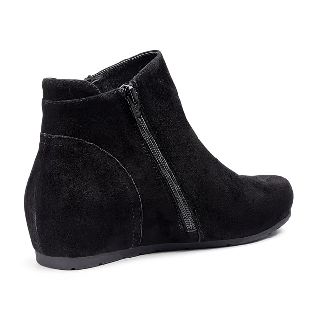 Avebury Boots