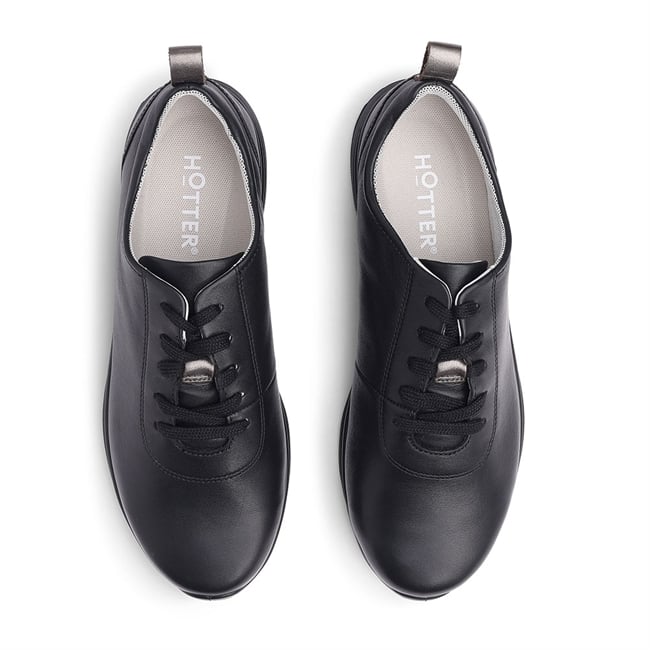 Cosmos Trainers