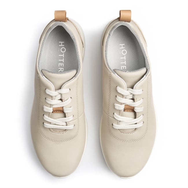 Cosmos Trainers