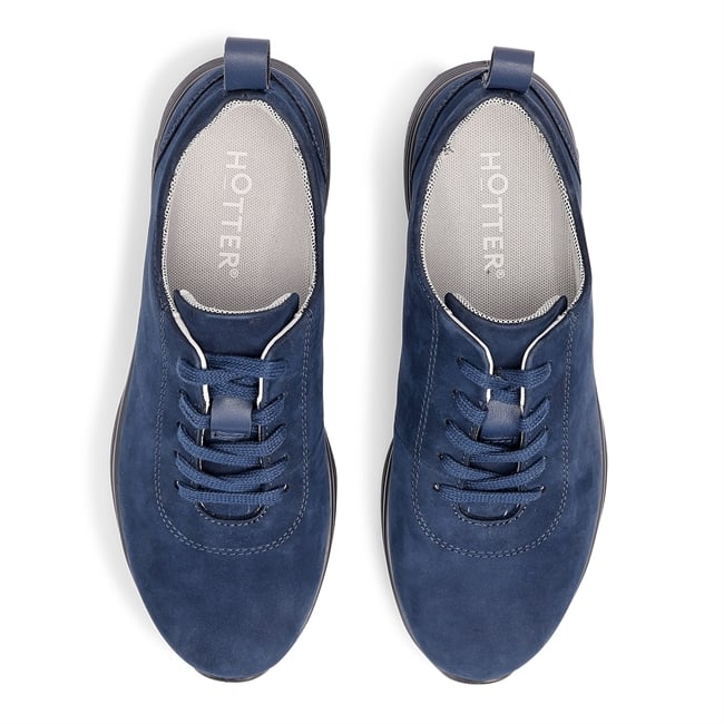 Cosmos Trainers