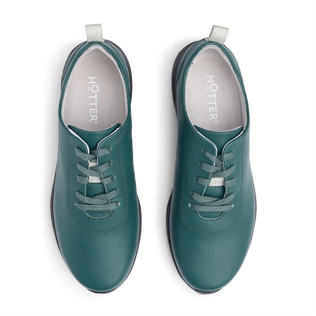Cosmos Trainers