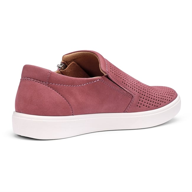 Daisy Trainers