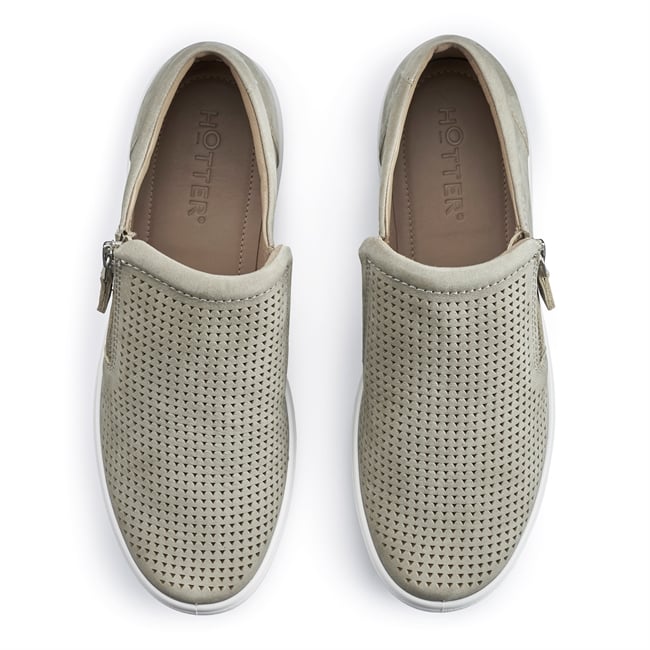 Daisy Trainers