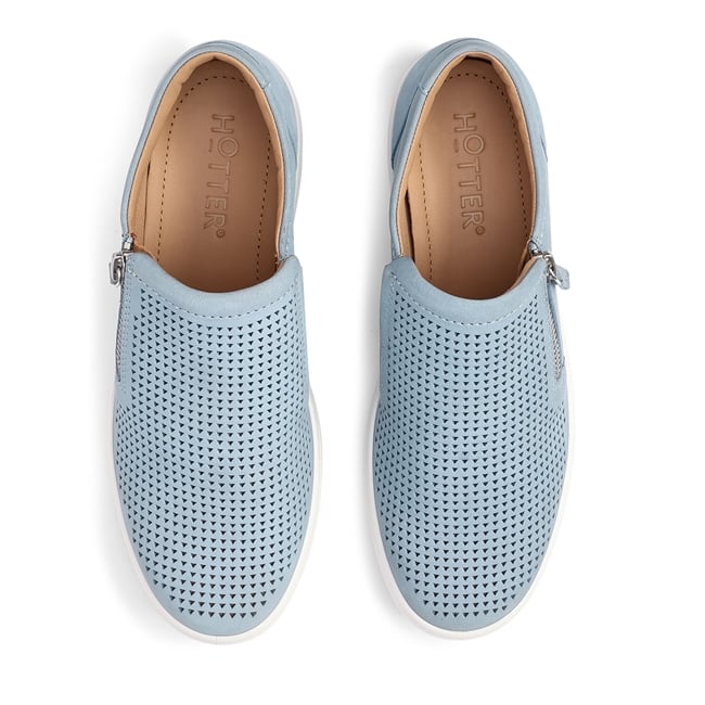 Daisy Trainers