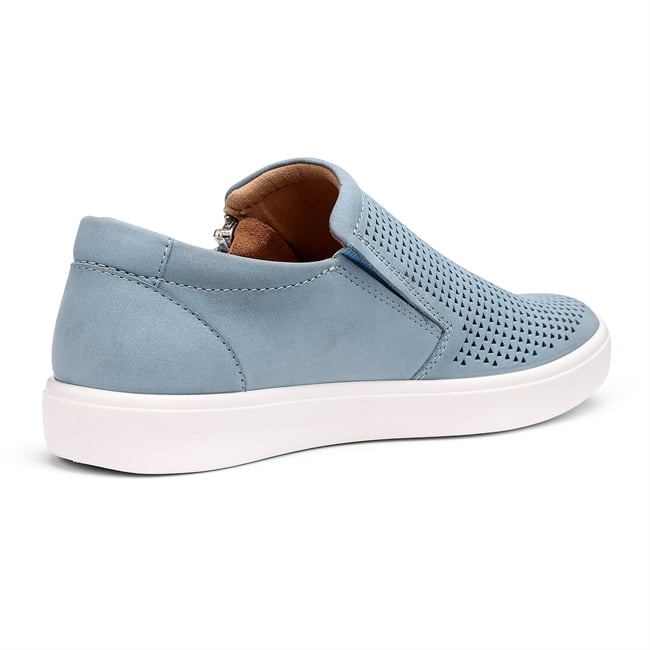 Daisy Trainers