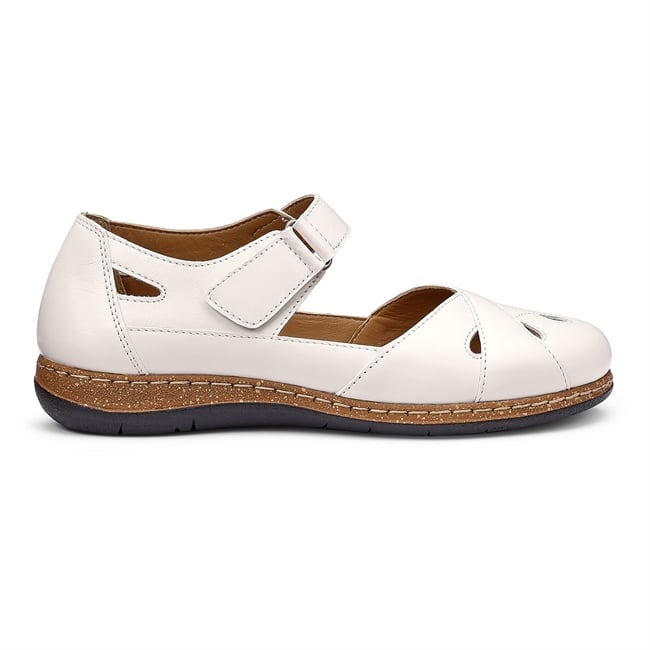 Devi Shoes