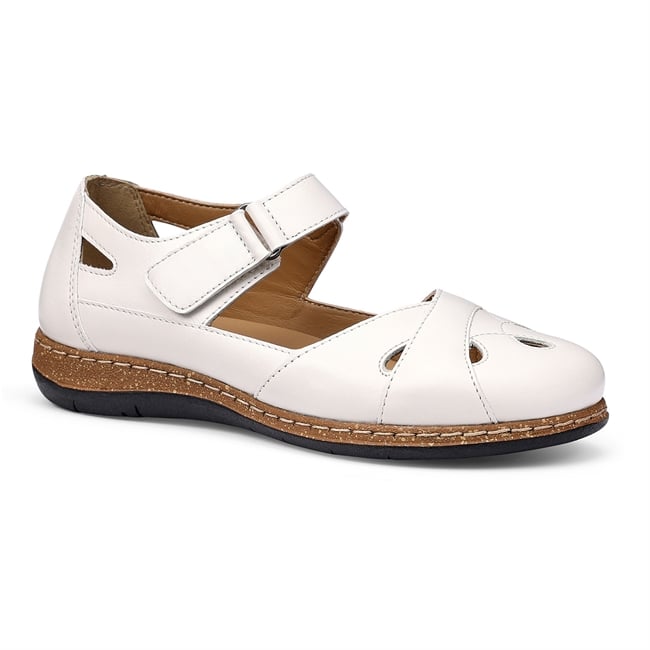 Devi Shoes