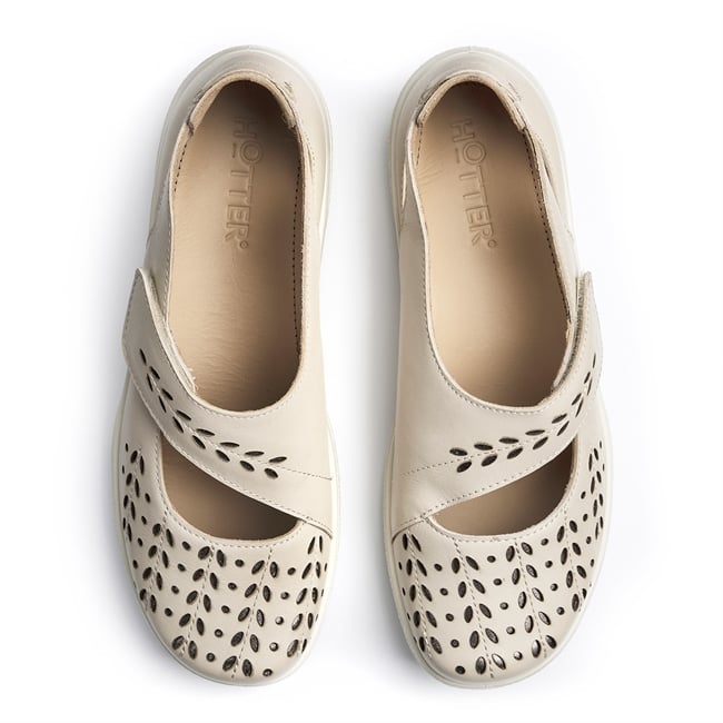 Daphne Shoes