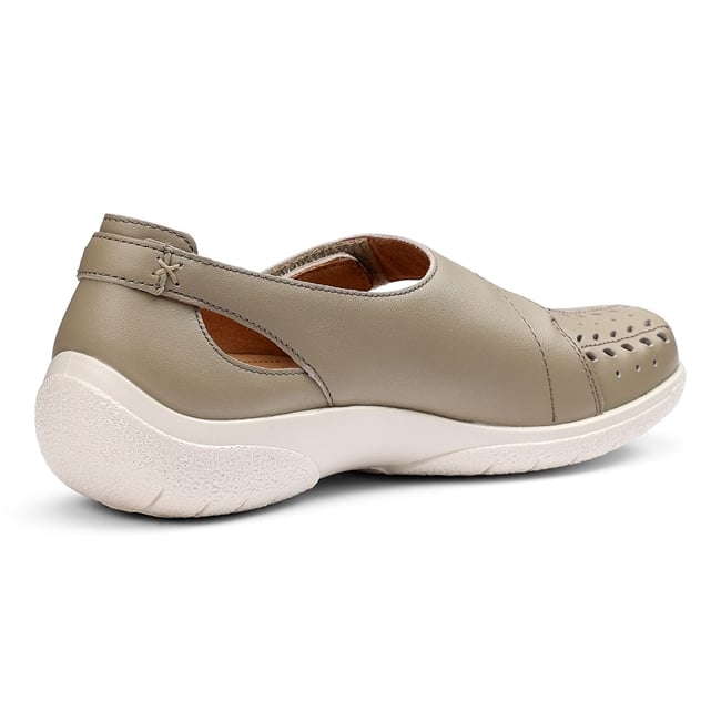 Daphne Shoes