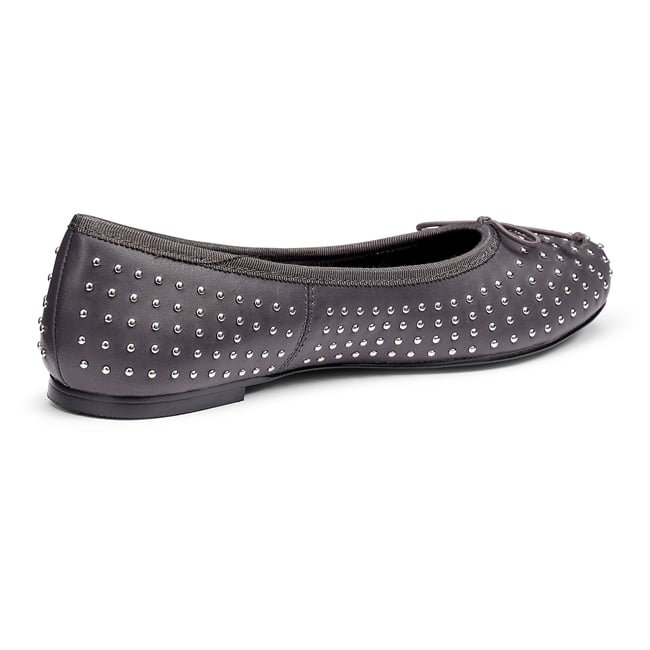 Ebba Shoes