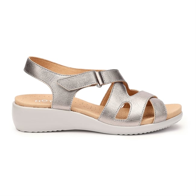Eliana Sandals