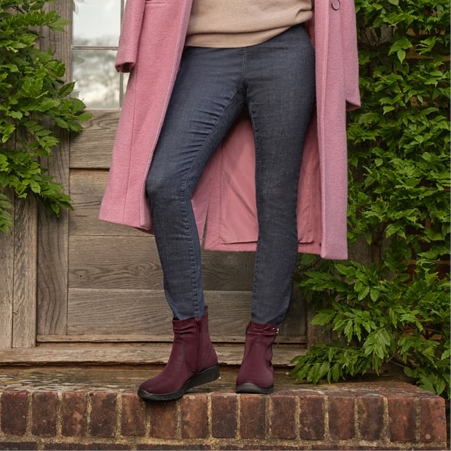 Epsom Boots