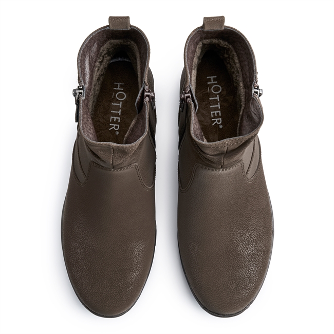 Epsom Boots