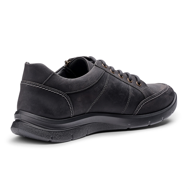 Finn Trainers