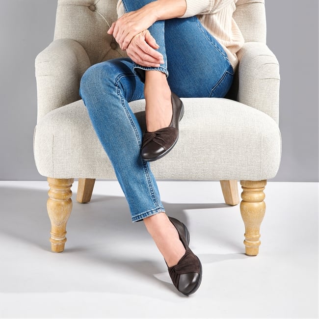 Lark Shoes