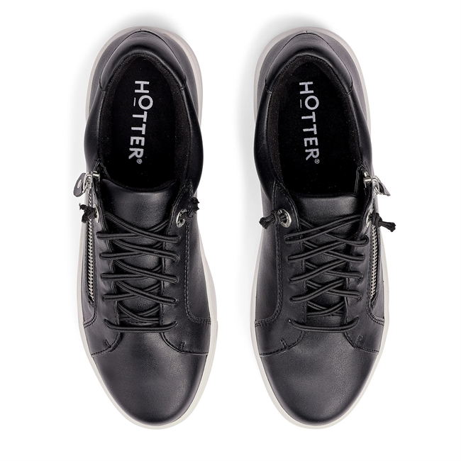 Leonie Trainers