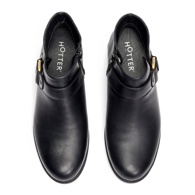 Linton Boots