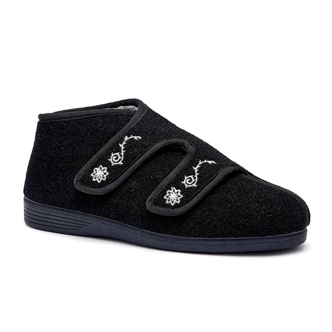 Nest Slippers