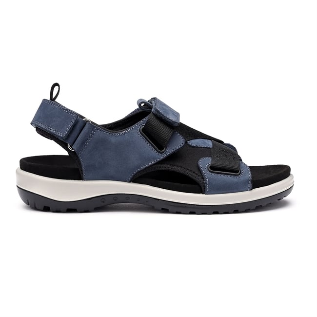 Pursue Sandals