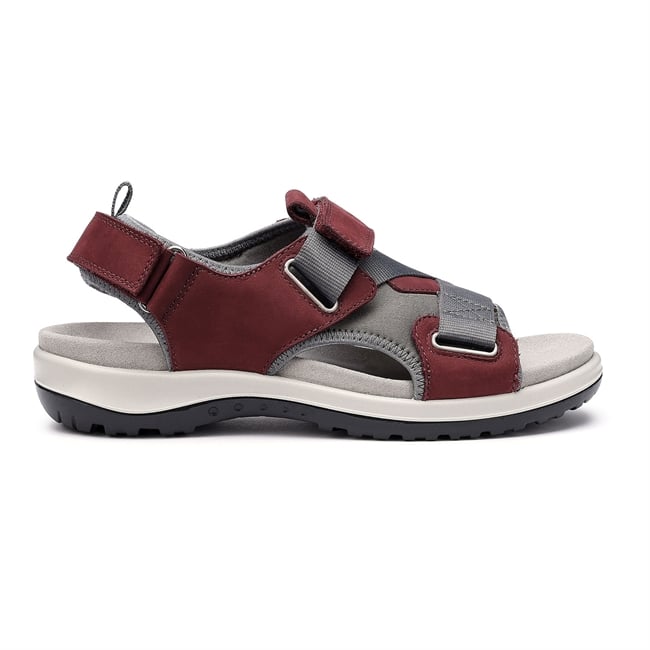 Pursue Sandals