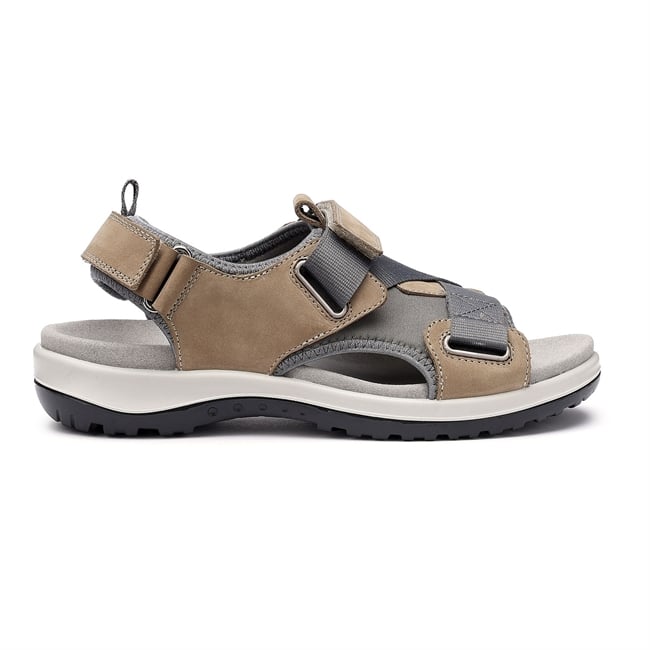 Pursue Sandals