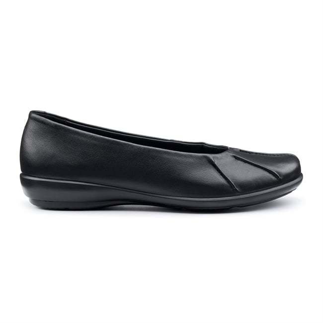 Rhea Shoes