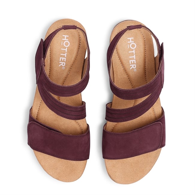 Ruen Sandals