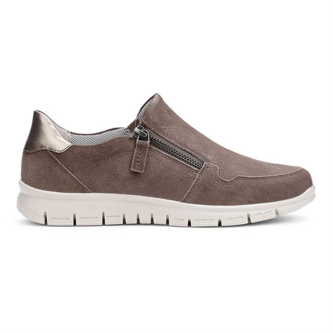 Skyla Sneakers
