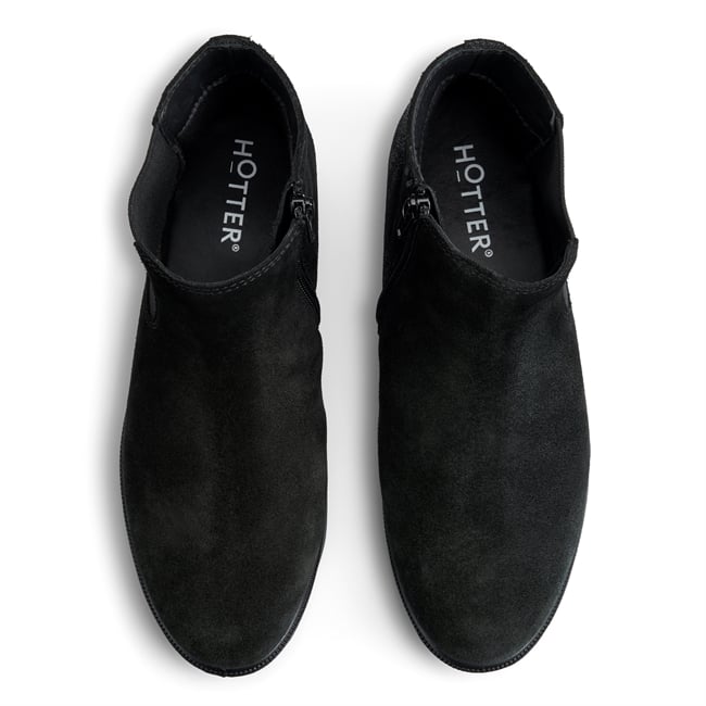 Tenby Boots