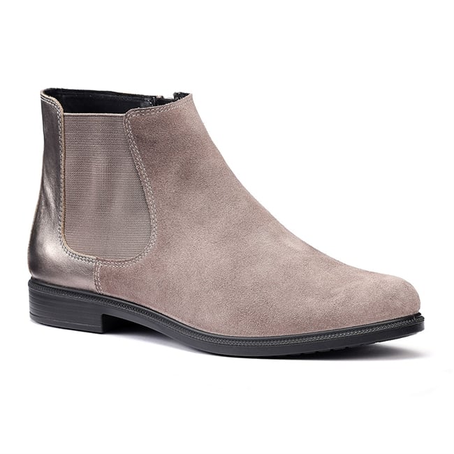 Tenby Boots