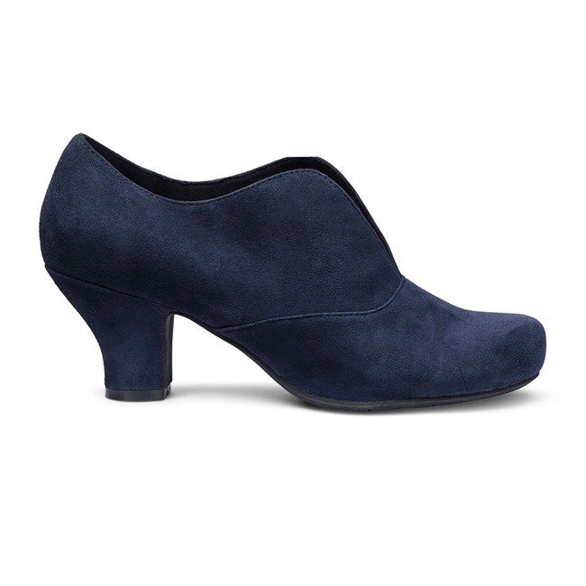 Waltz Heels