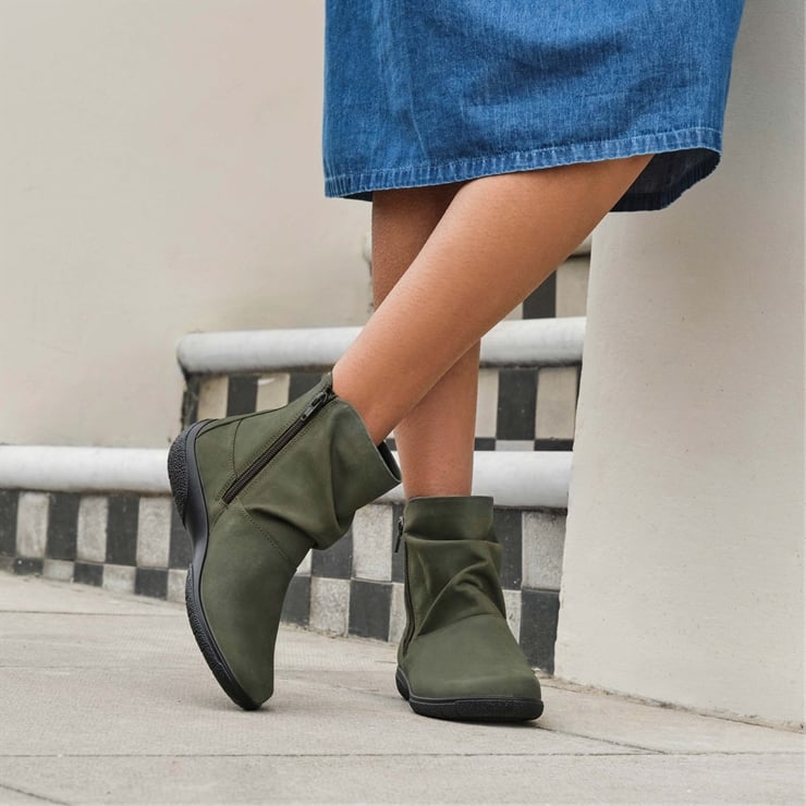 Whisper Boots