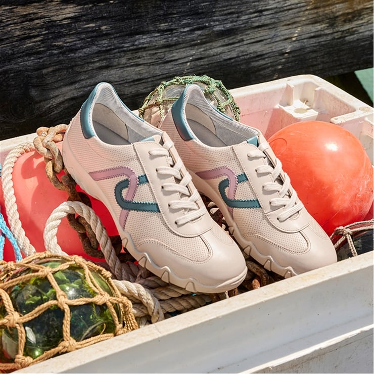 Marianne Trainers