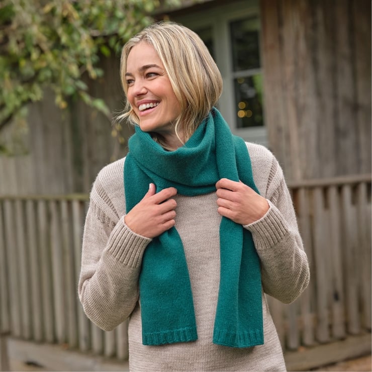 Essential Lambswool Scarf