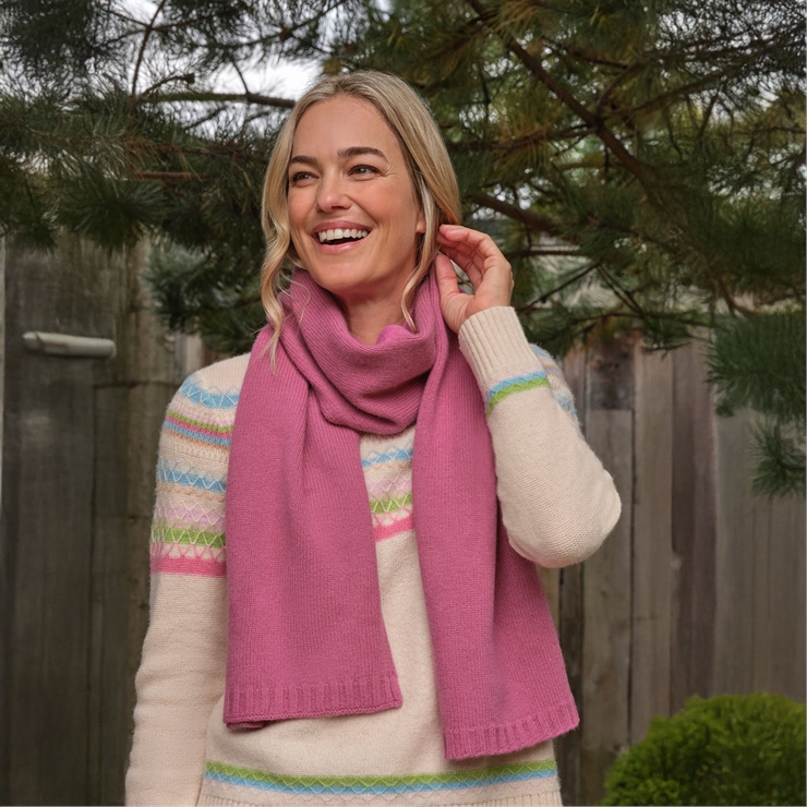 Essential Lambswool Scarf