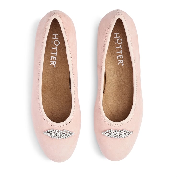 Strut Heels