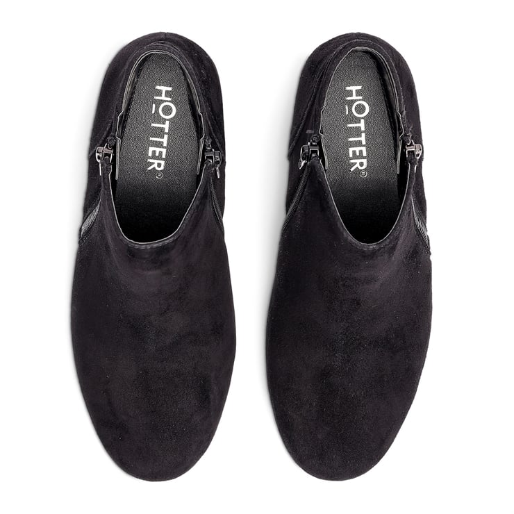 Avebury Boots