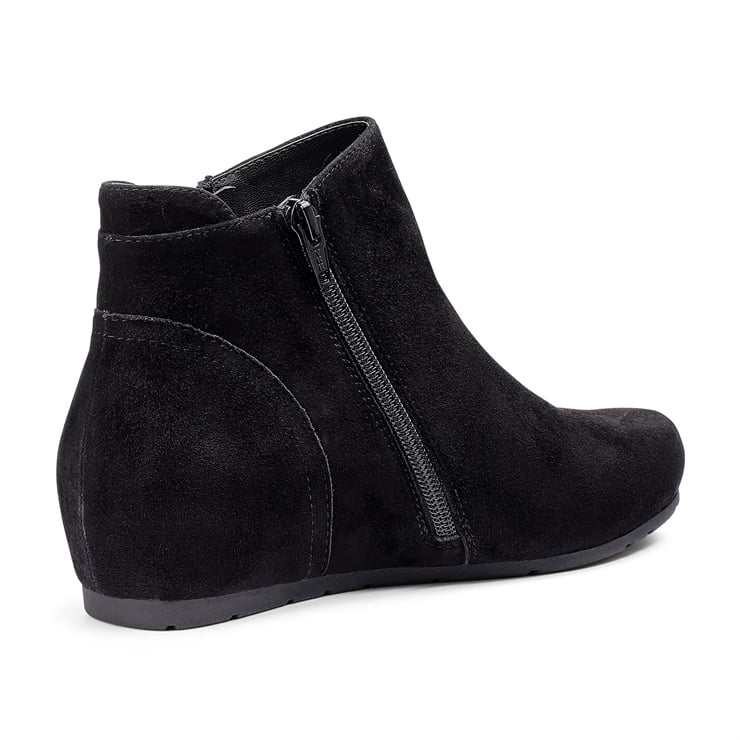 Avebury Boots