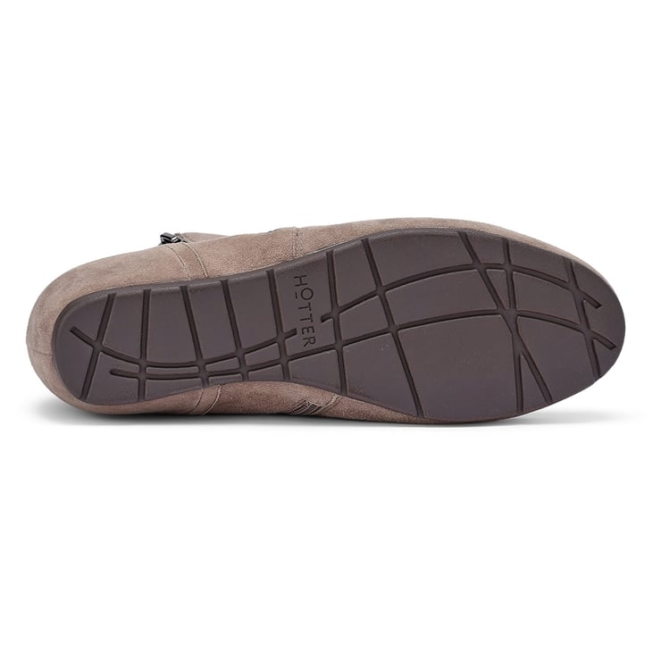 Avebury Boots