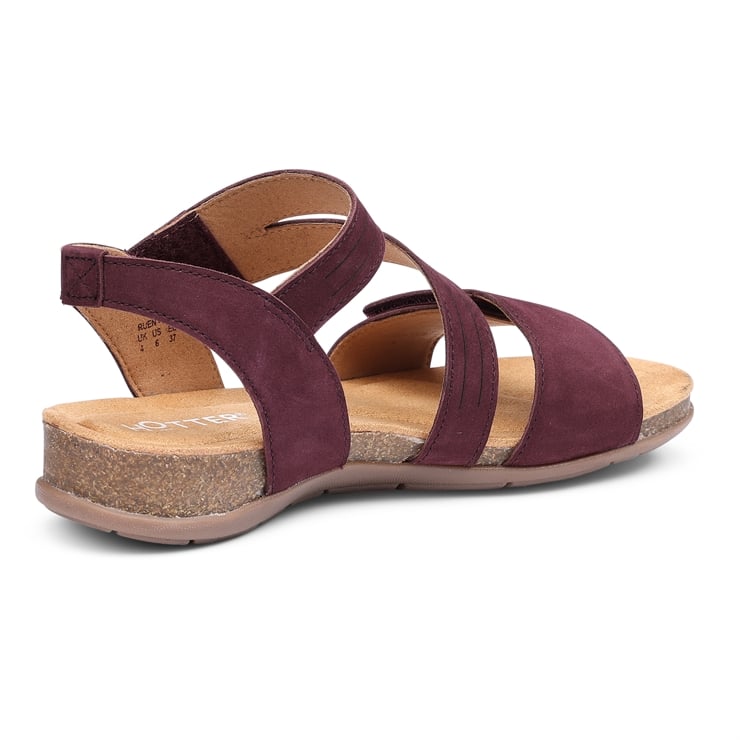Ruen Sandals