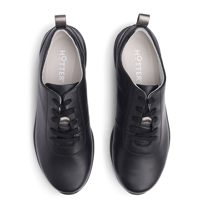 Cosmos Trainers