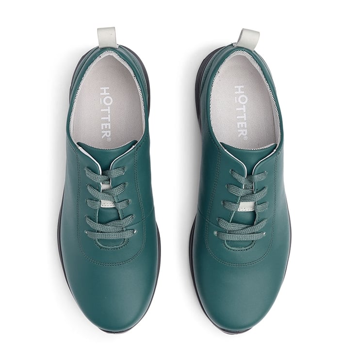 Cosmos Trainers