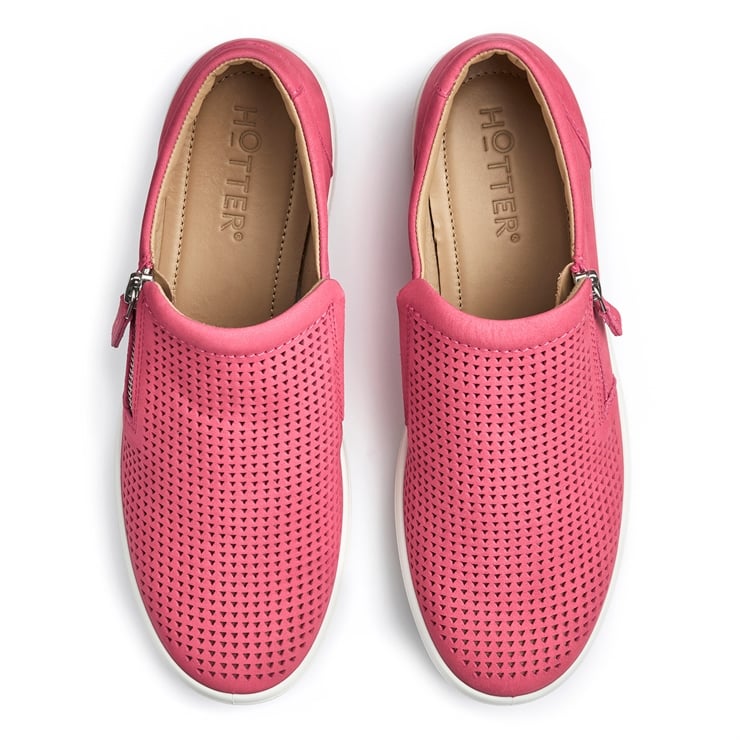 Daisy Trainers
