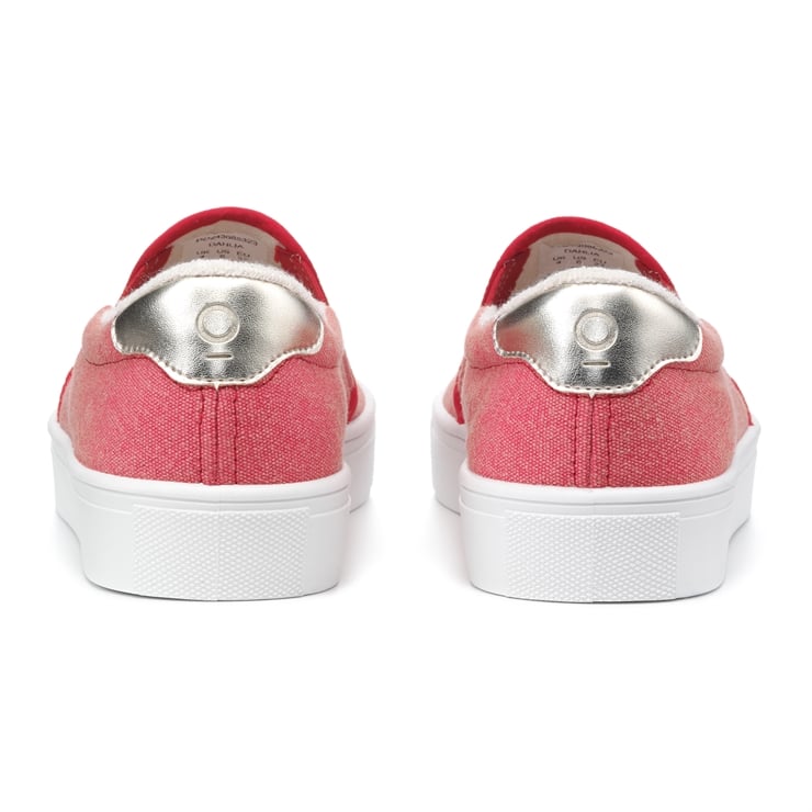 Dahlia Trainers