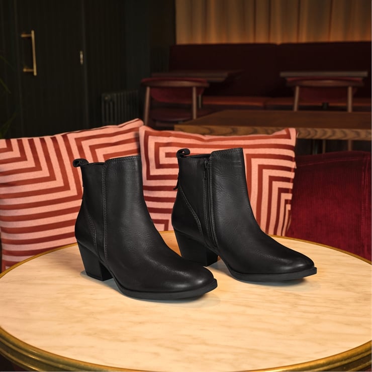 Delight Boots